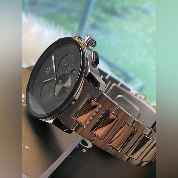 HB1513762 - Hugo Boss Men’s Peak Chronograph Watch - Picture 7 of 11